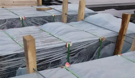 China black basalt slabs packing